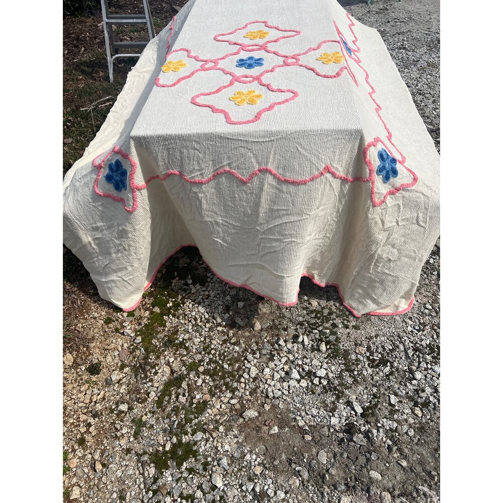 Vintage Chenille Bedspread Full Tufted Bedding Floral Cottagecore MCM - Picture 8 of 12